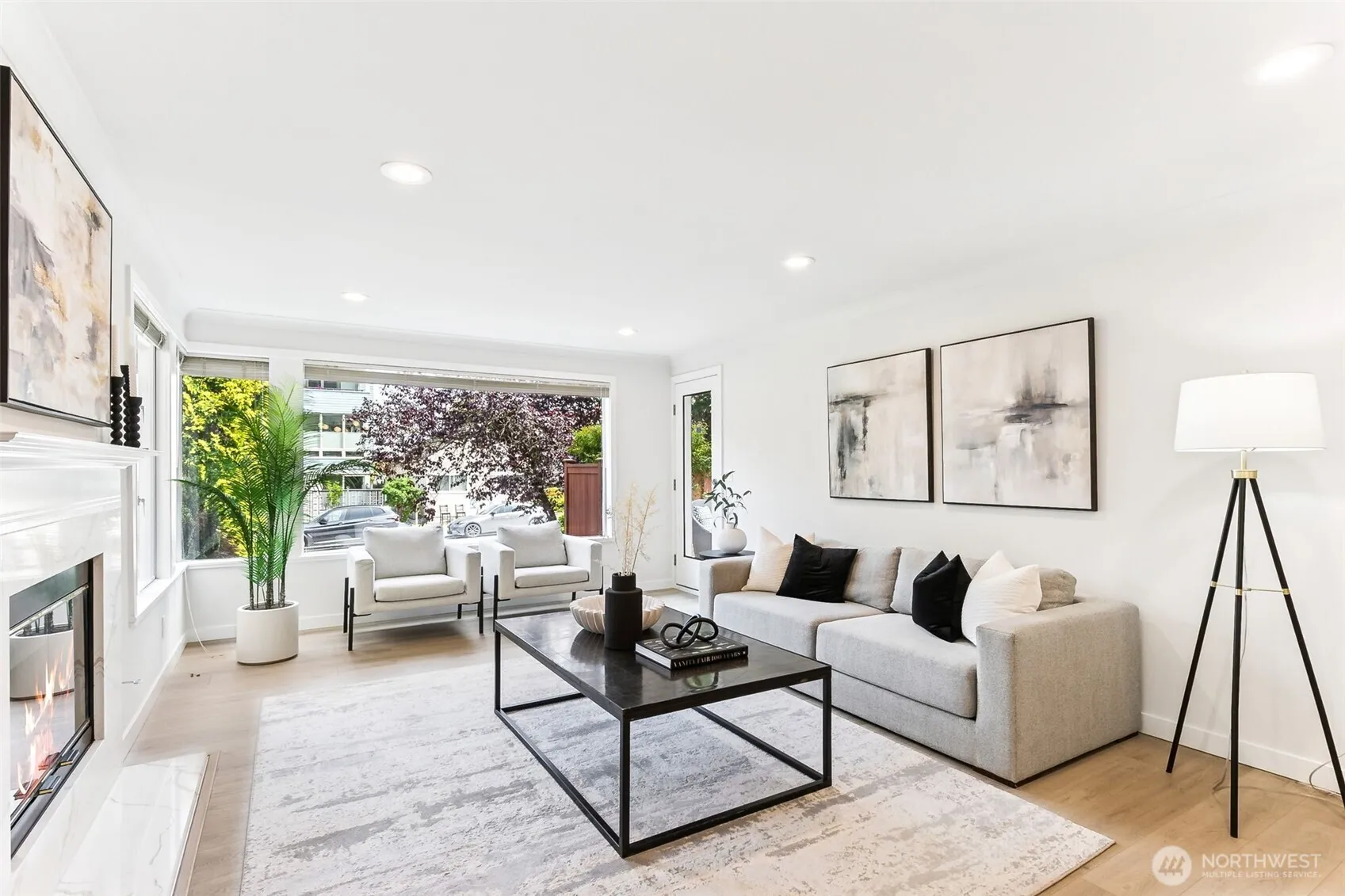 Property photo for 1613 California Avenue Sw #101, Seattle photo 4