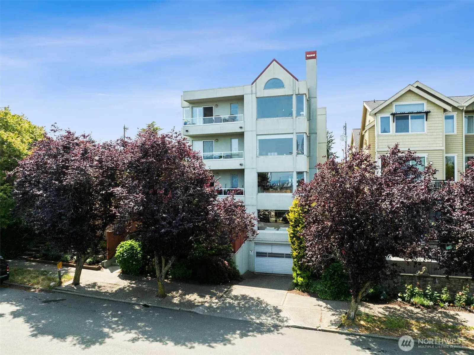 Property photo for 1613 California Avenue Sw #101, Seattle