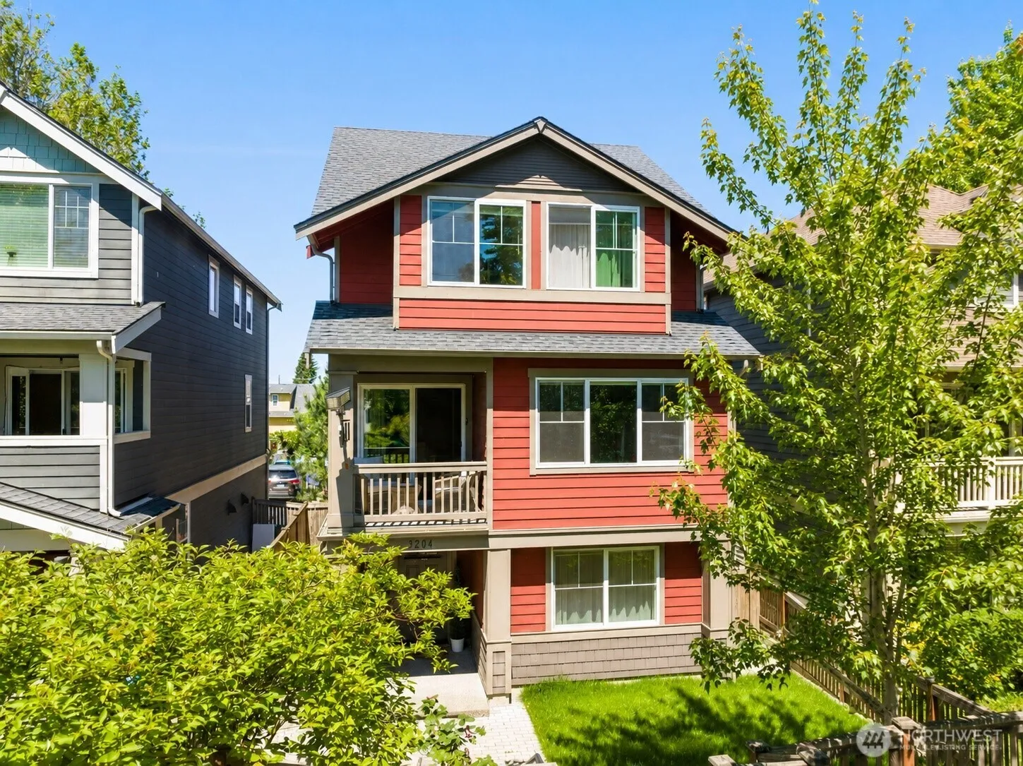 Property photo for 3204 Sw Holly St, Seattle