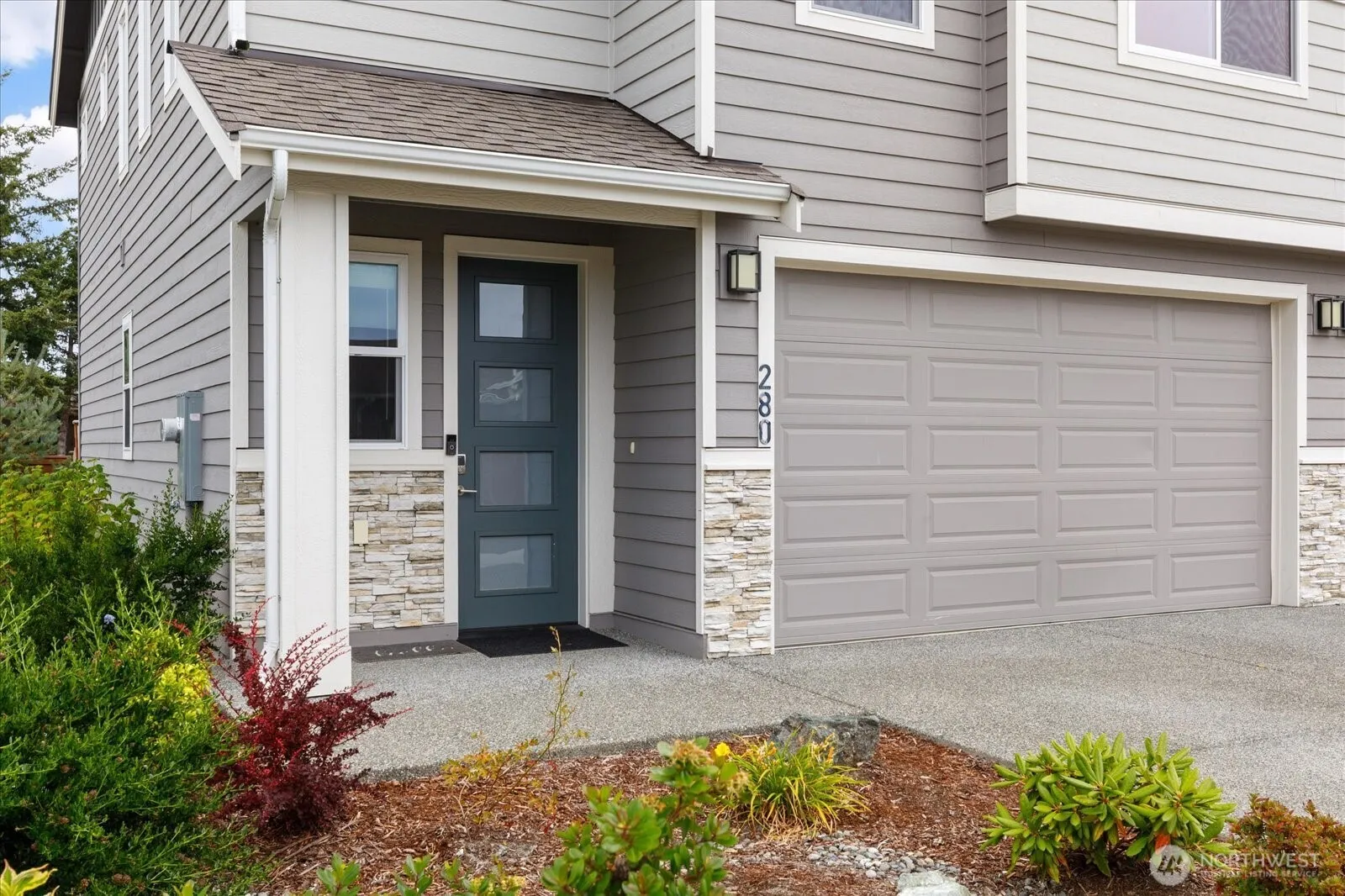 Property photo for 280 Sw Ballast Way, Oak Harbor photo 4