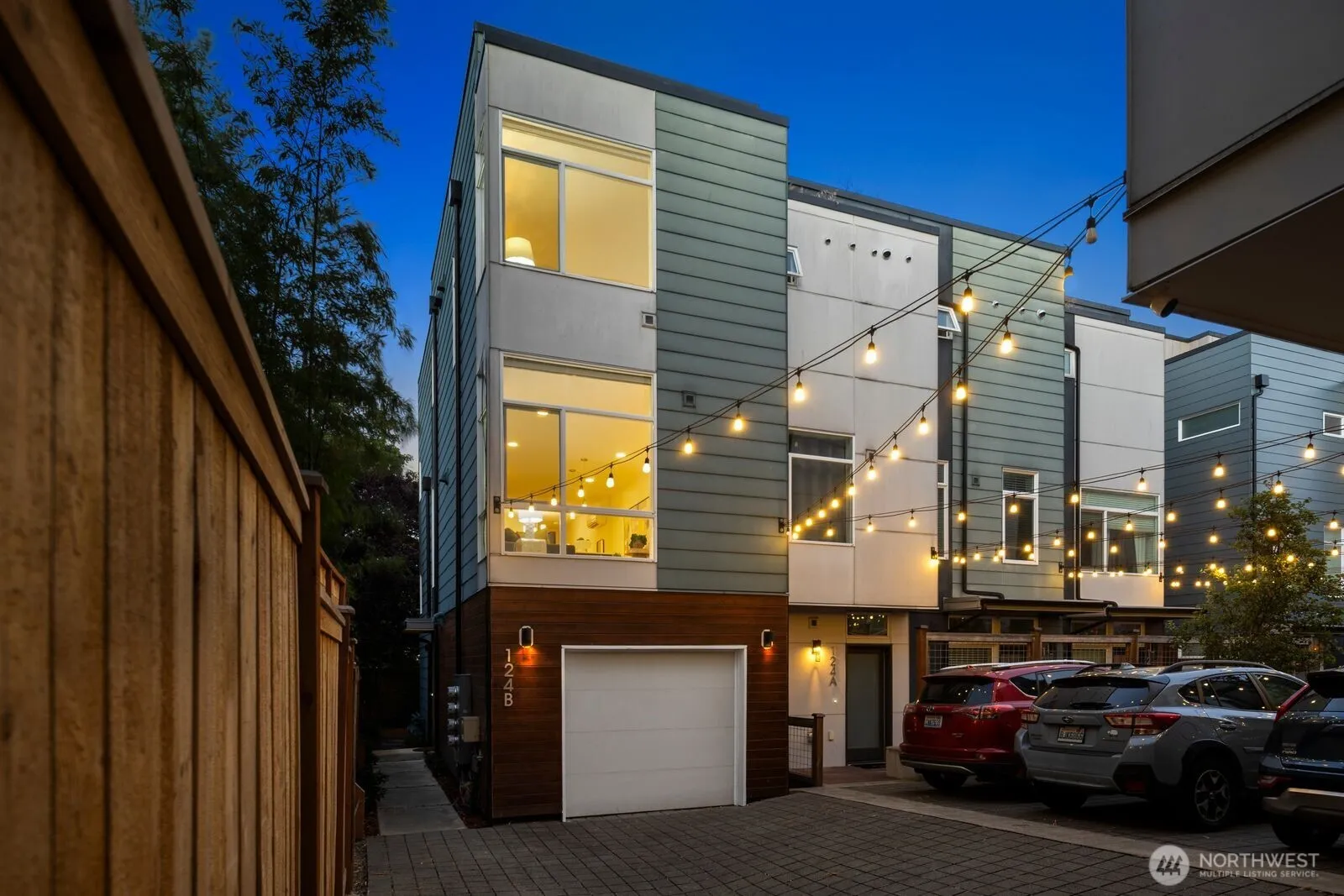 Property photo for 124 20th Avenue #b, Seattle