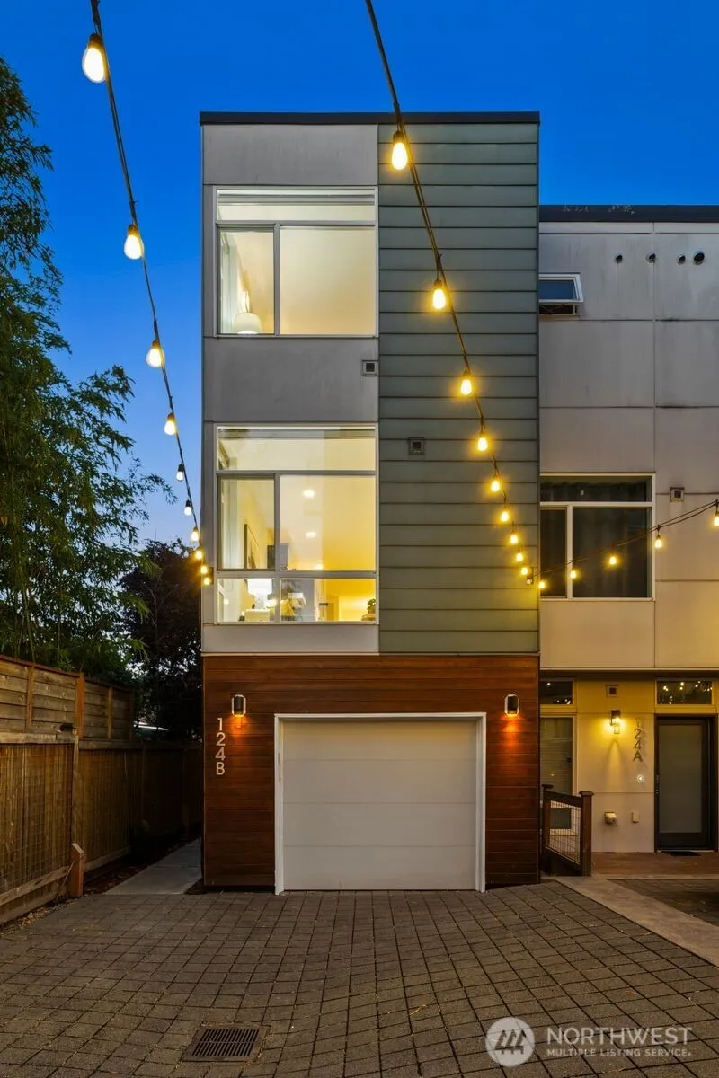 Property photo for 124 20th Avenue #b, Seattle photo 4