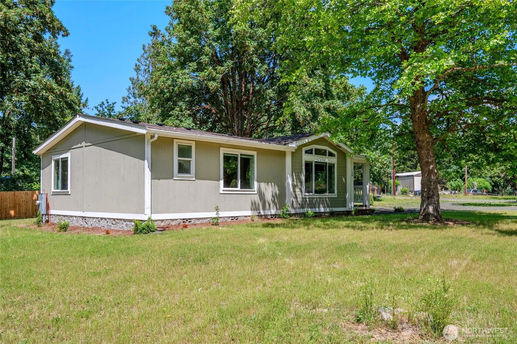 Property photo for 150 E Kingston Way, Shelton photo 3