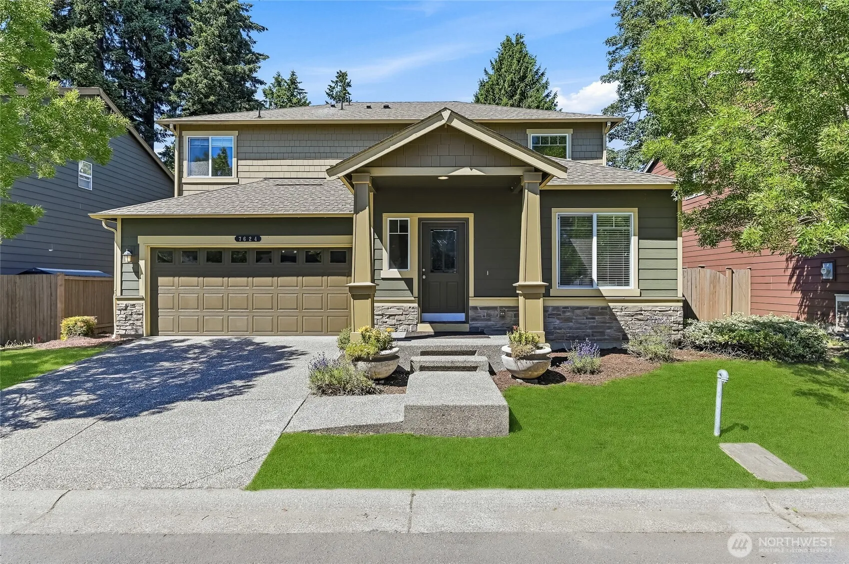 Property photo for 7624 Ne 201st Place, Kenmore