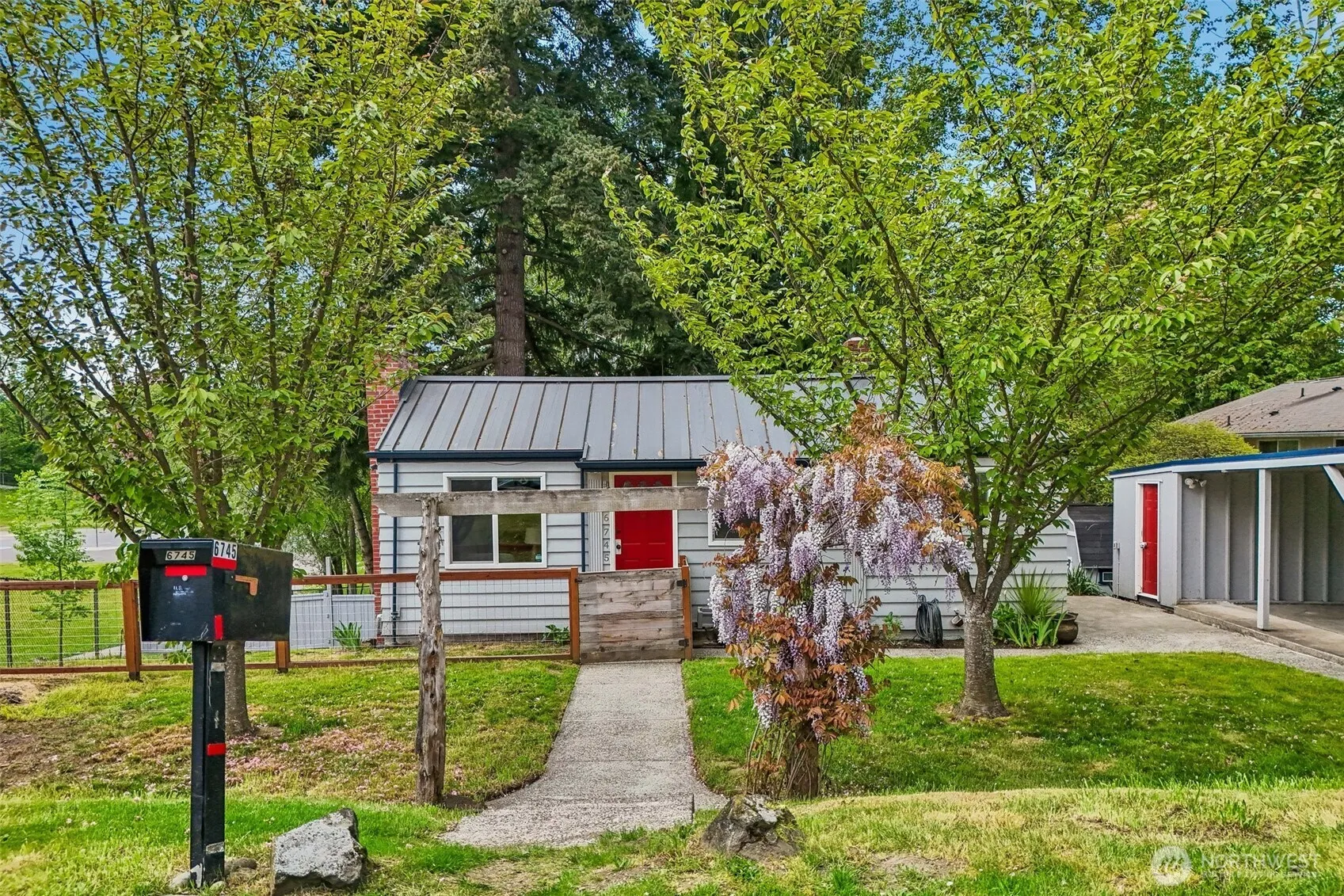 Property photo for 6745 18th Avenue Sw, Seattle