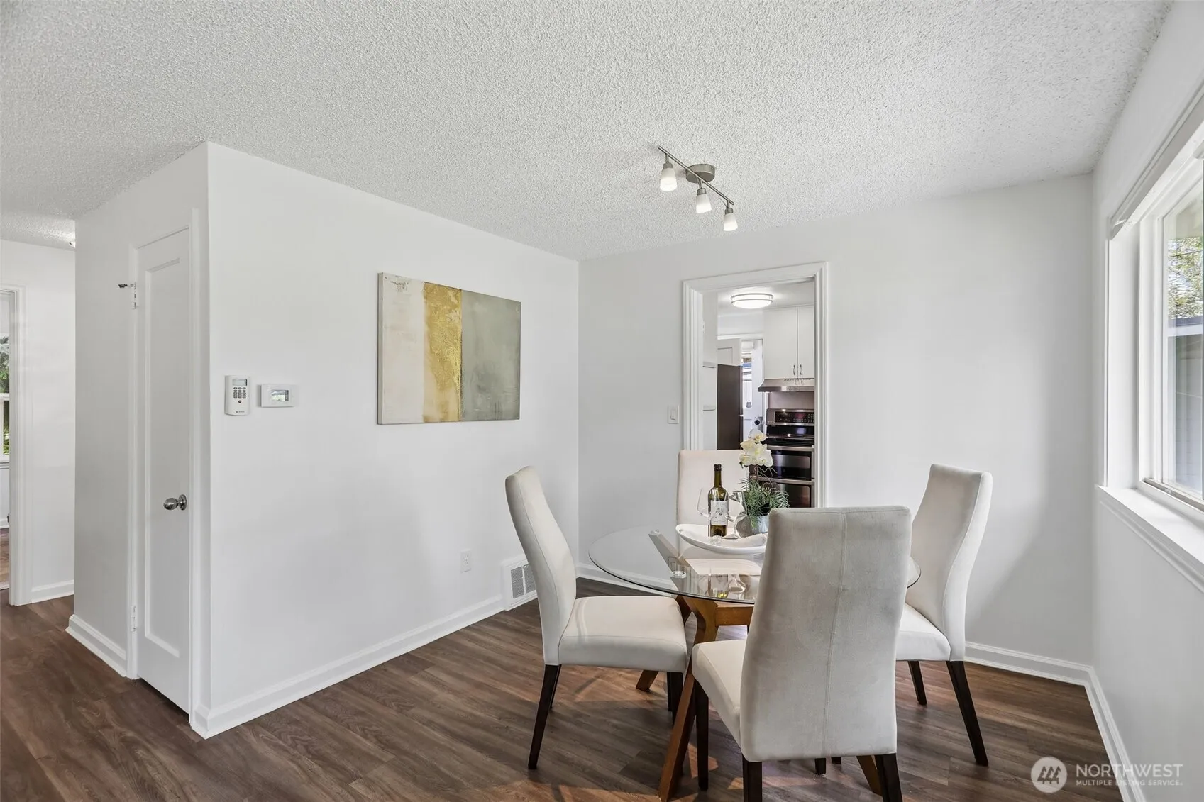 Property photo for 6745 18th Avenue Sw, Seattle photo 4
