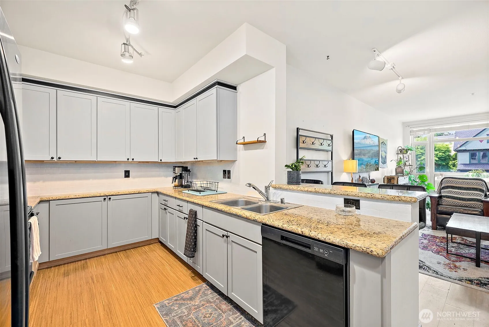 Property photo for 1501 Tacoma Avenue S #311, Tacoma photo 5
