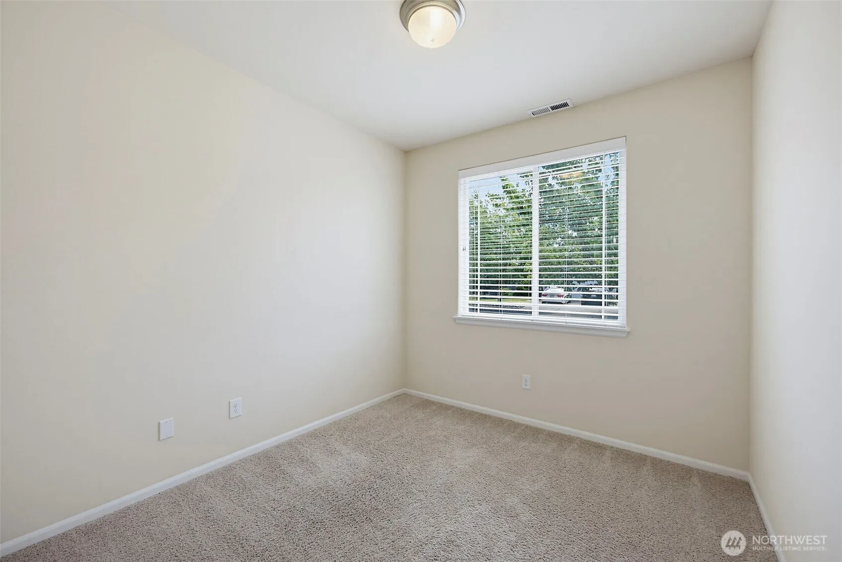 Property photo for 16478 Greenbrier Street Se, Yelm photo 5