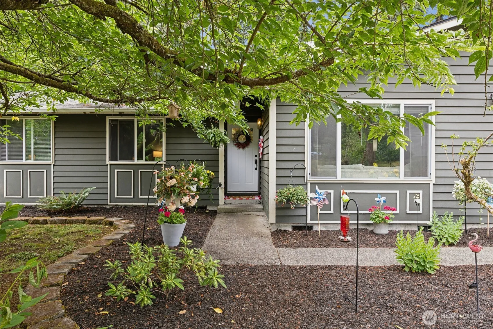 Property photo for 8915 Quinault Drive Ne, Olympia photo 3