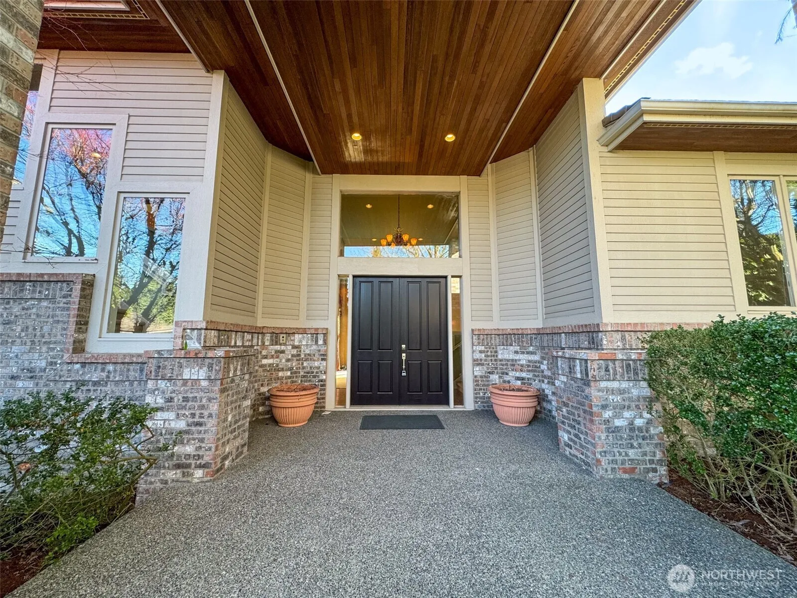 Property photo for 15831 Se 45th Street, Bellevue photo 3