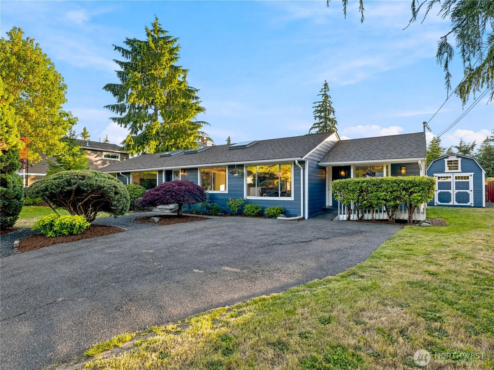 Property photo for 21822 92nd Avenue W, Edmonds photo 4