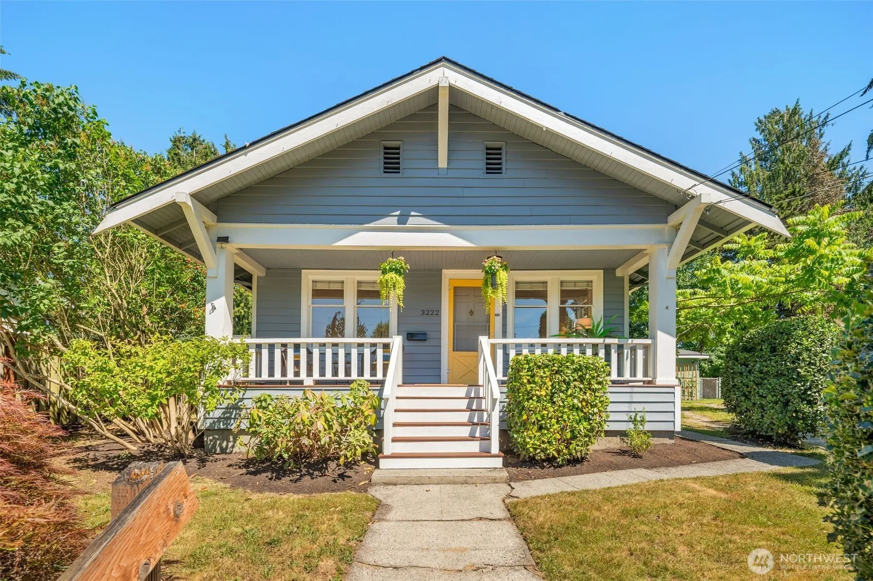 Property photo for 3222 38th Avenue Sw, Seattle