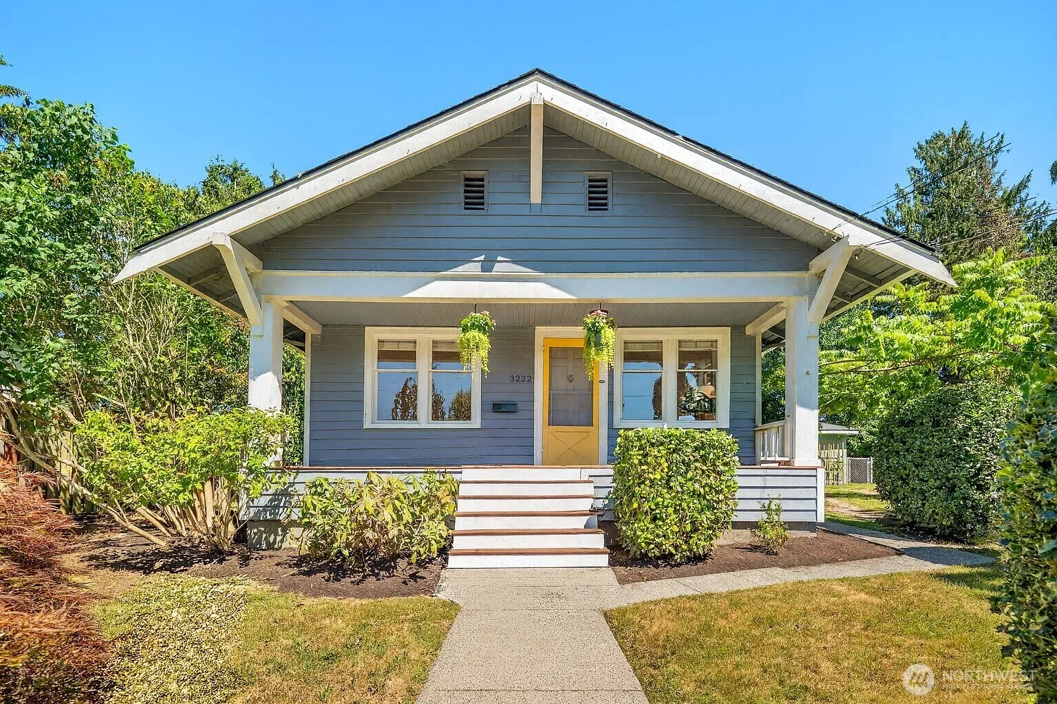 Property photo for 3222 38th Avenue Sw, Seattle
