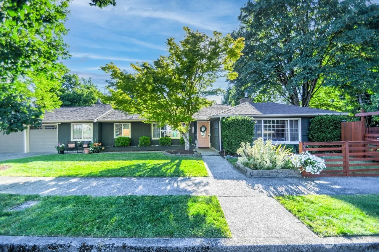 Property photo for 2905 Hawthorne Place Se, Olympia