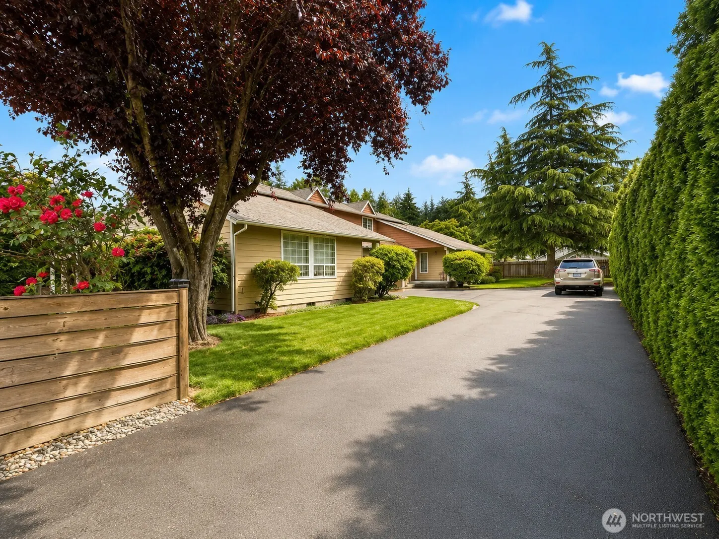 Property photo for 219 7th Street Ne, Puyallup