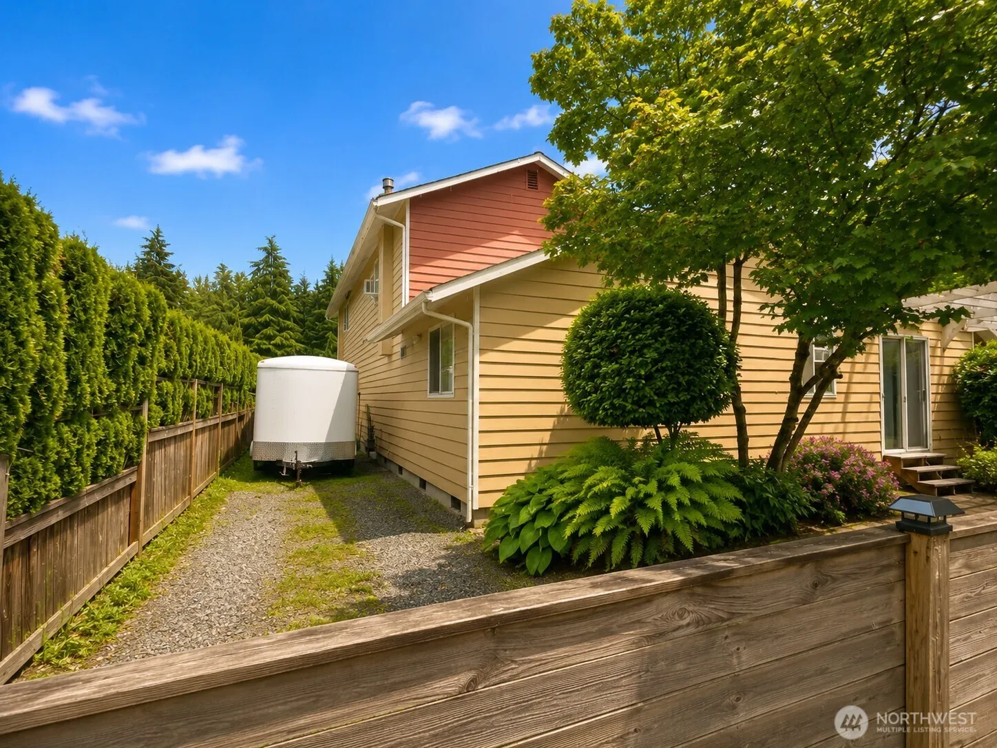 Property photo for 219 7th Street Ne, Puyallup photo 4
