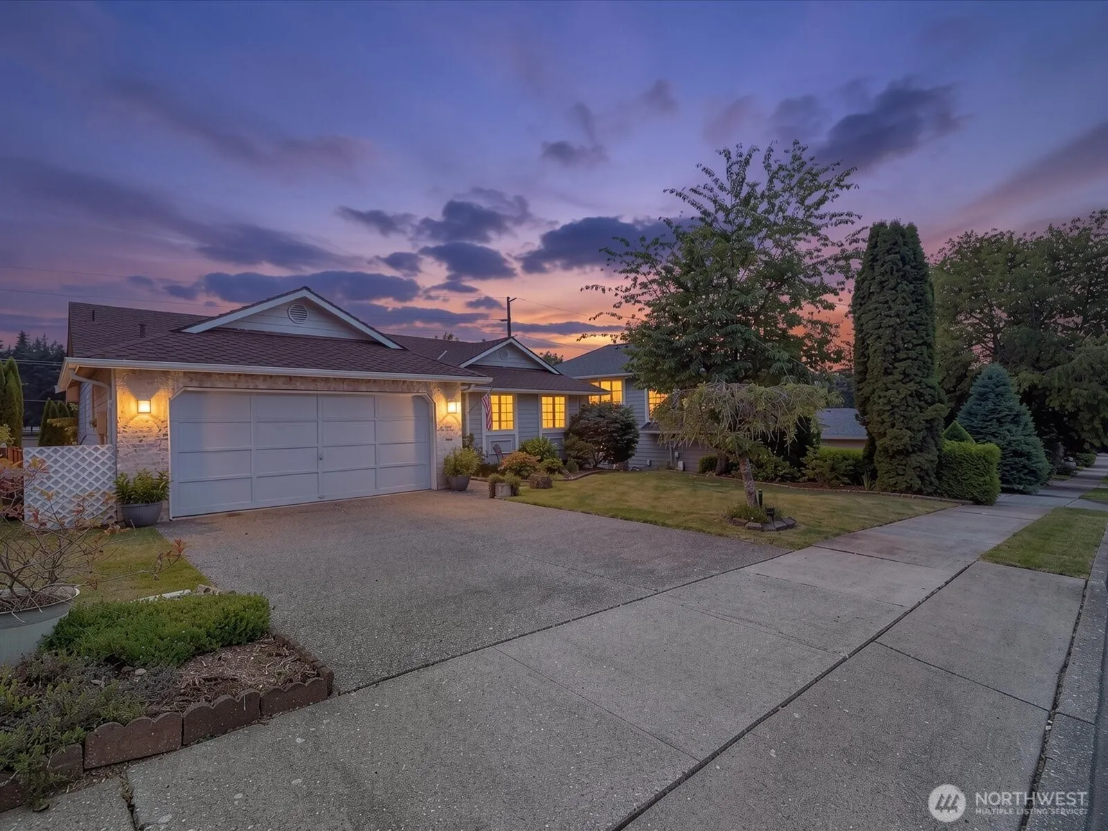 Property photo for 7812 Condor Drive Ne, Arlington