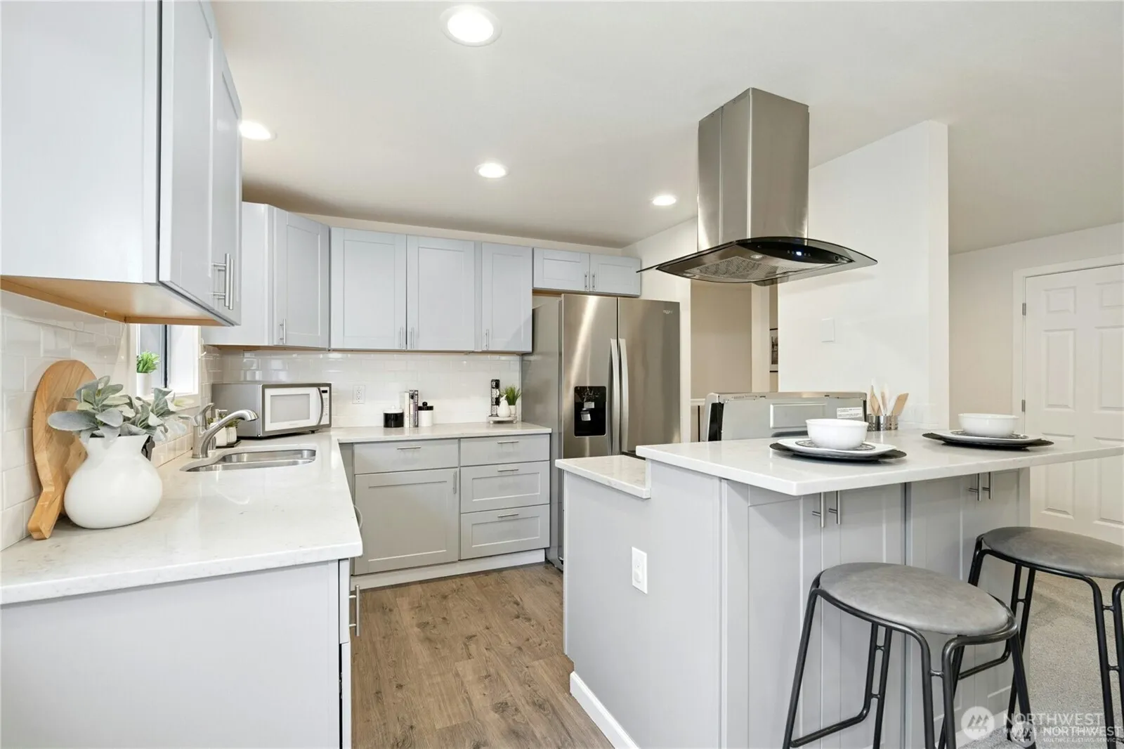 Property photo for 7909 218th Street Sw #6, Edmonds photo 4