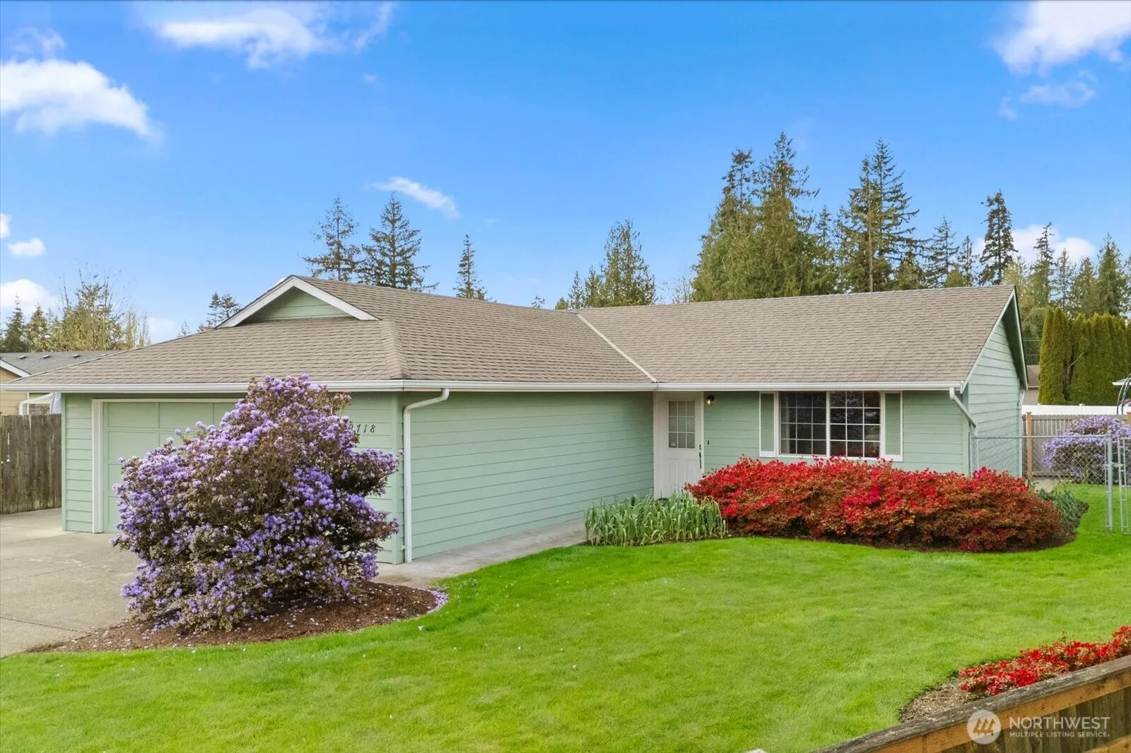 Property photo for 9718 52nd Drive Ne, Marysville