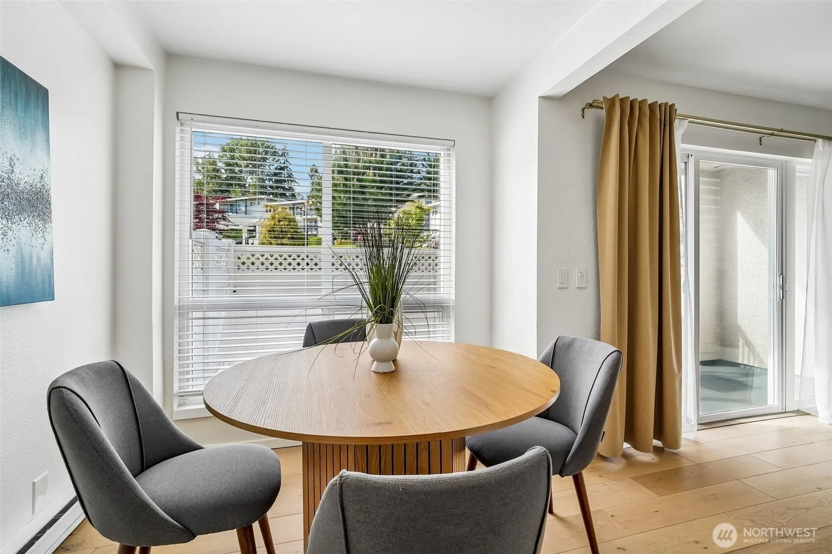 Property photo for 12700 Ne 8th Street #e-104, Bellevue photo 5