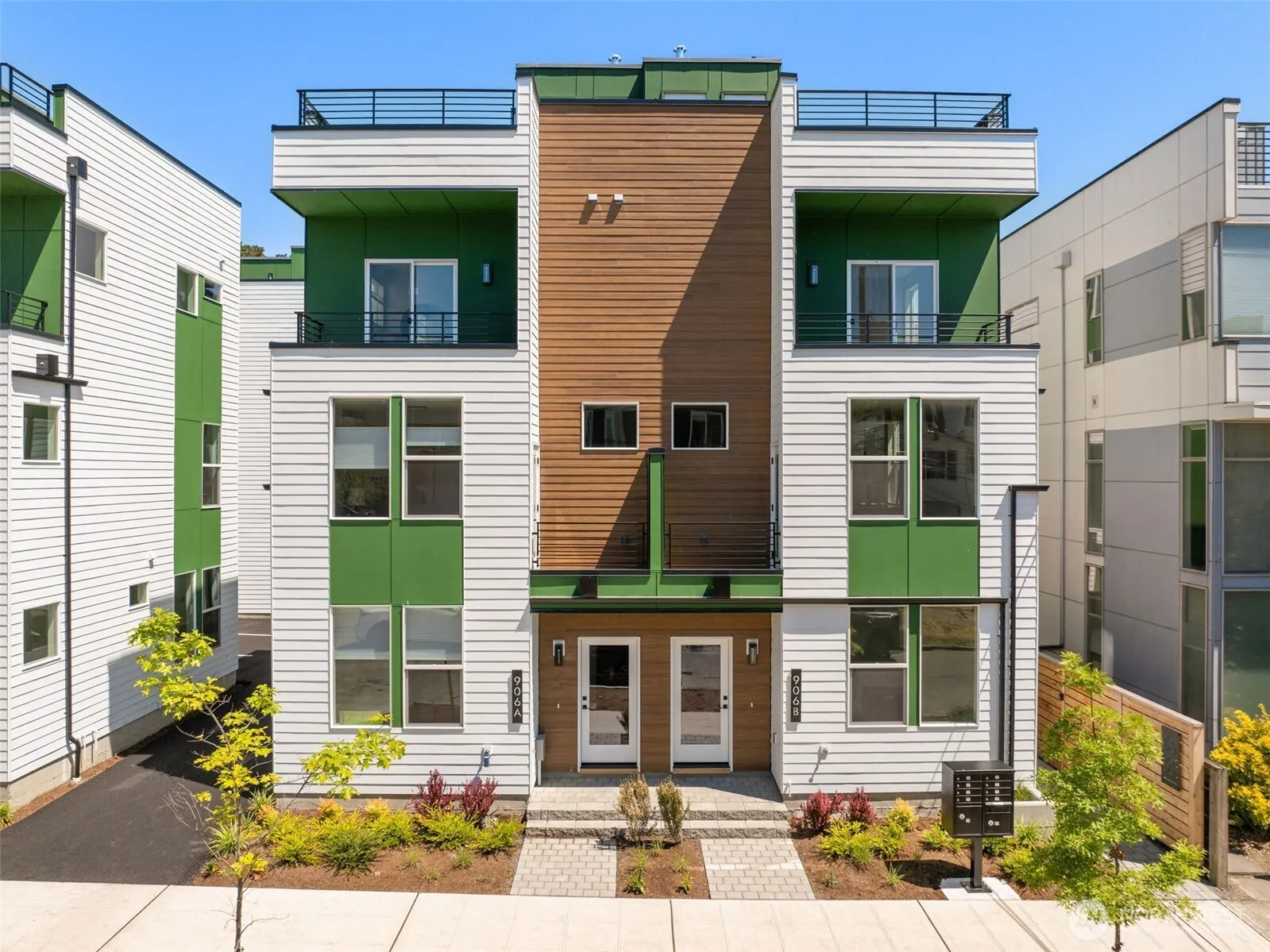 Property photo for 2805 S Charles Street S, Seattle