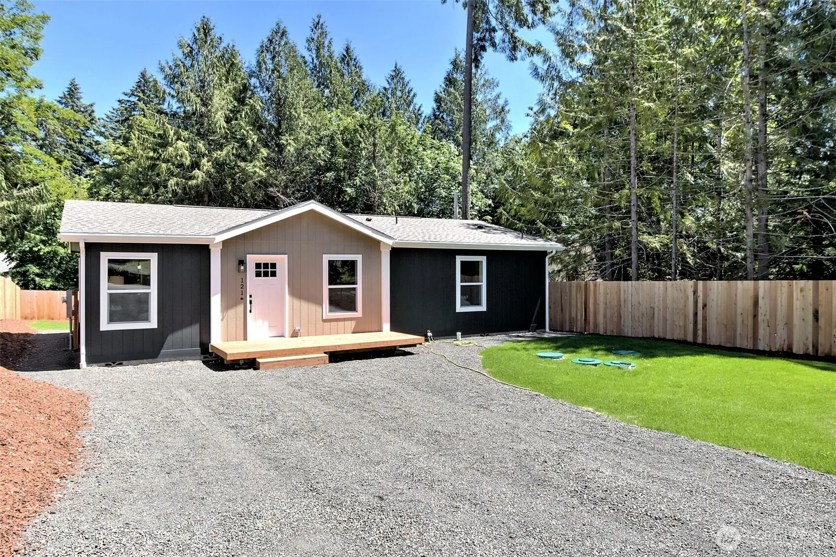 Property photo for 121 E Ashwood Lane, Shelton