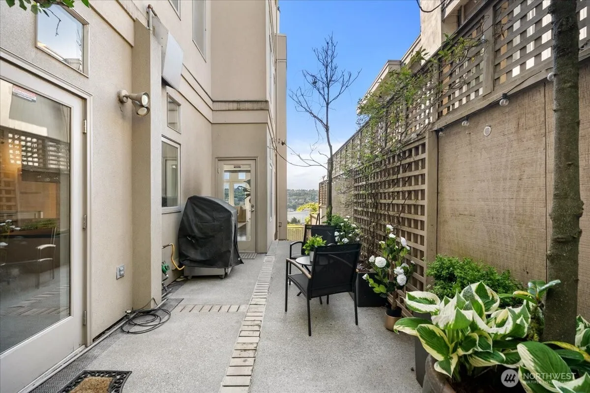 Property photo for 1958 Harvard Avenue E #201, Seattle photo 5