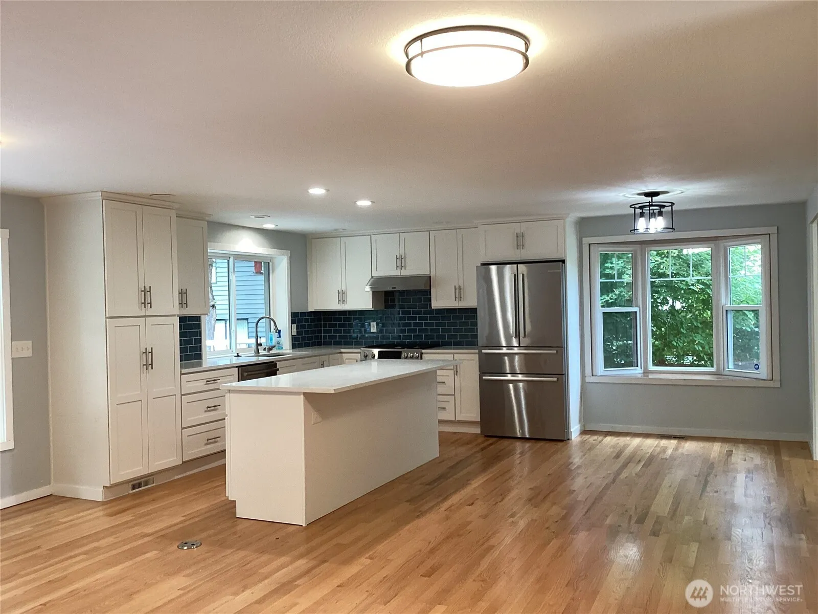 Property photo for 5212 103rd Street Sw, Mukilteo photo 4