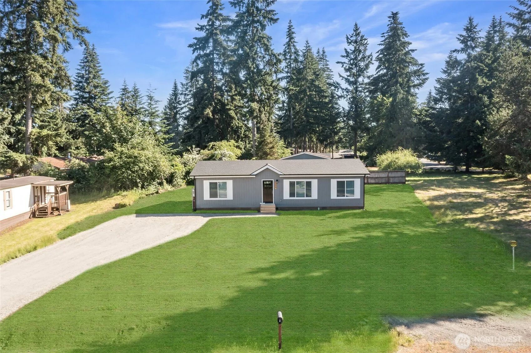 Property photo for 17005 Linden Court Se, Yelm photo 4