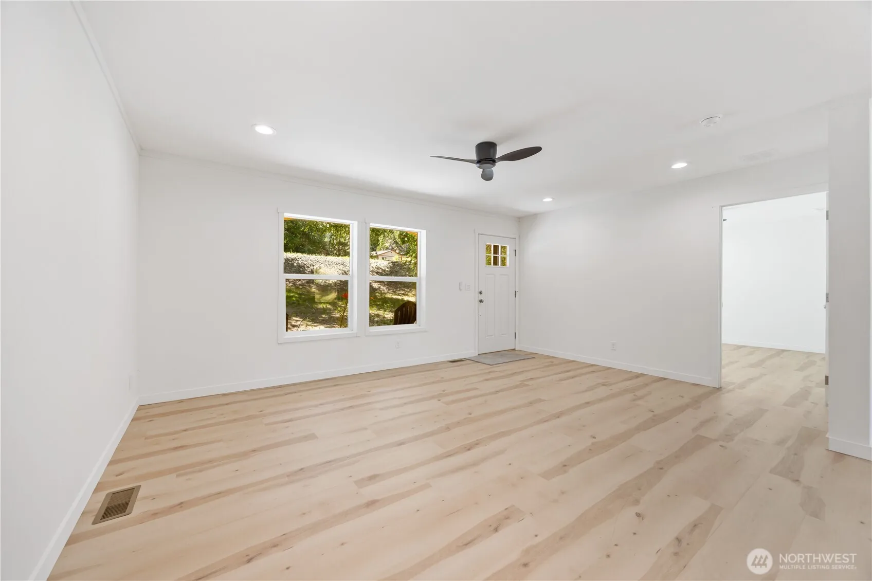 Property photo for 329 E Franklin Street, Chelan photo 5