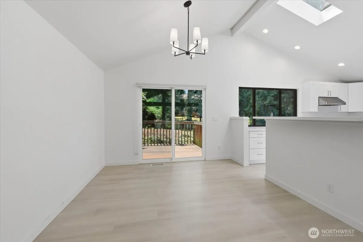 Property photo for 12017 Ne 68th Place, Kirkland photo 3