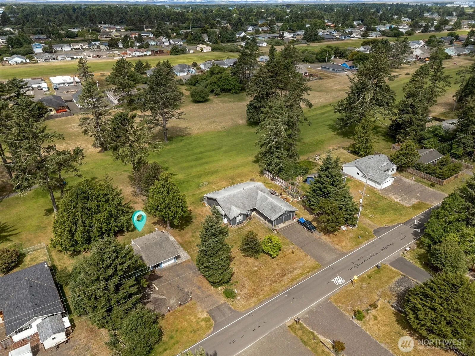 Property photo for 245 Dolphin Avenue Ne, Ocean Shores photo 2