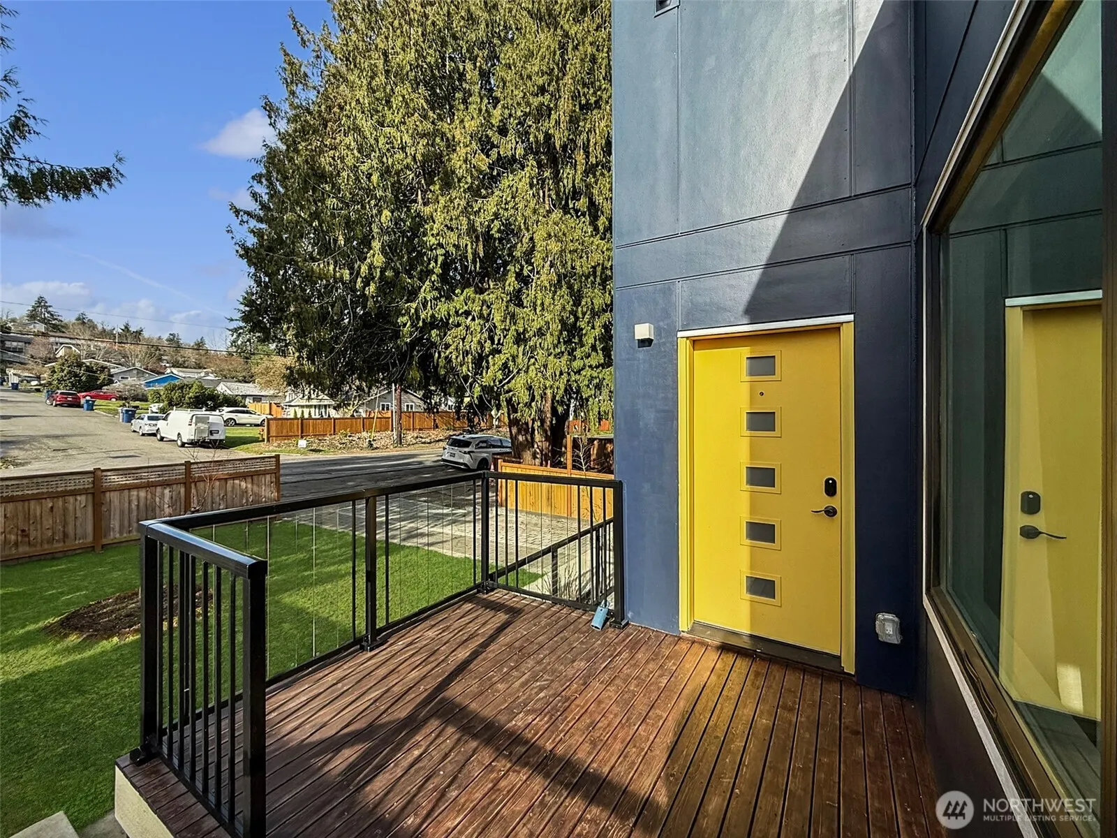 Property photo for 620 Stevens Avenue Nw, Renton photo 2