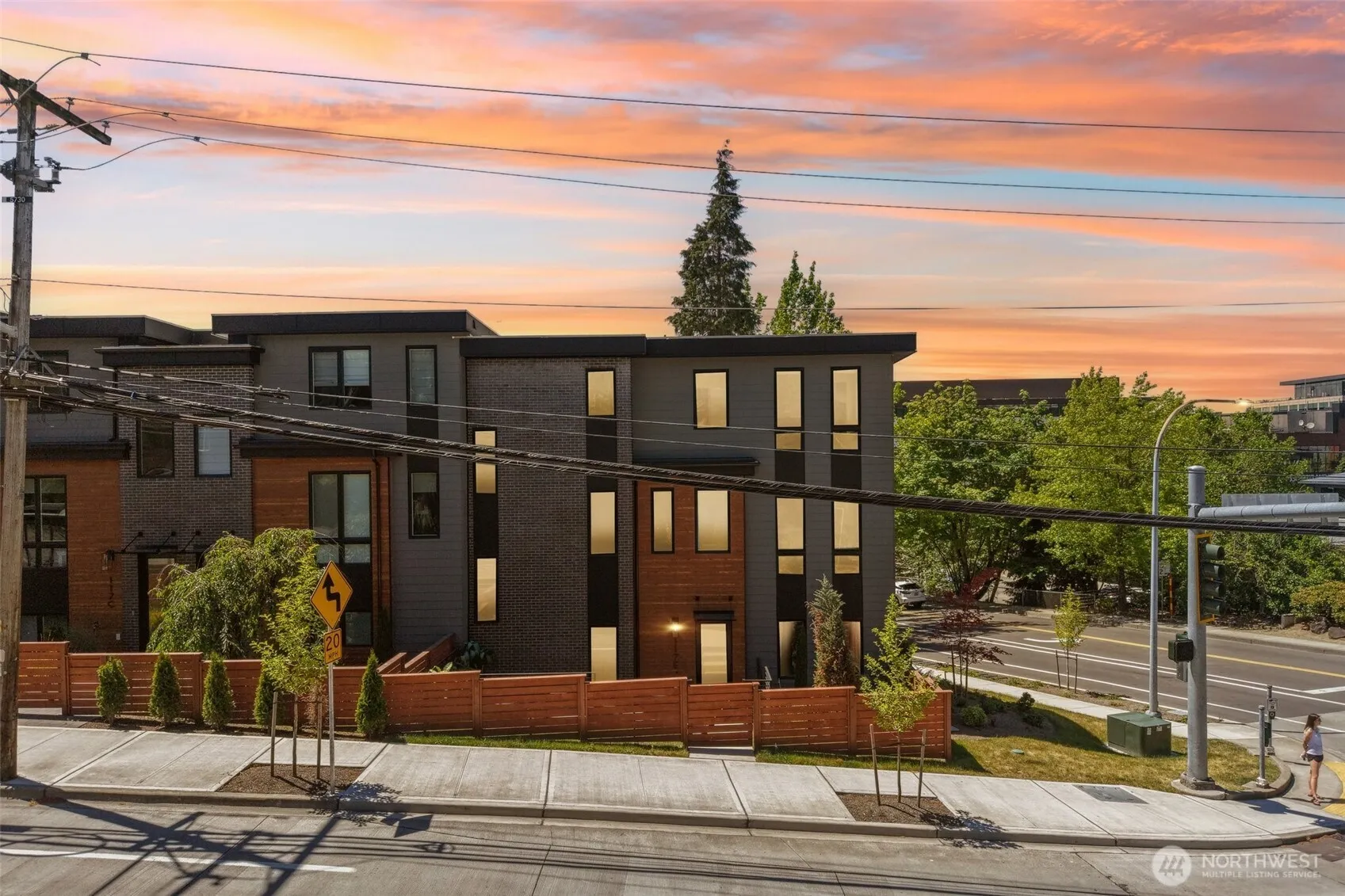 Property photo for 117 6th Street #e, Kirkland