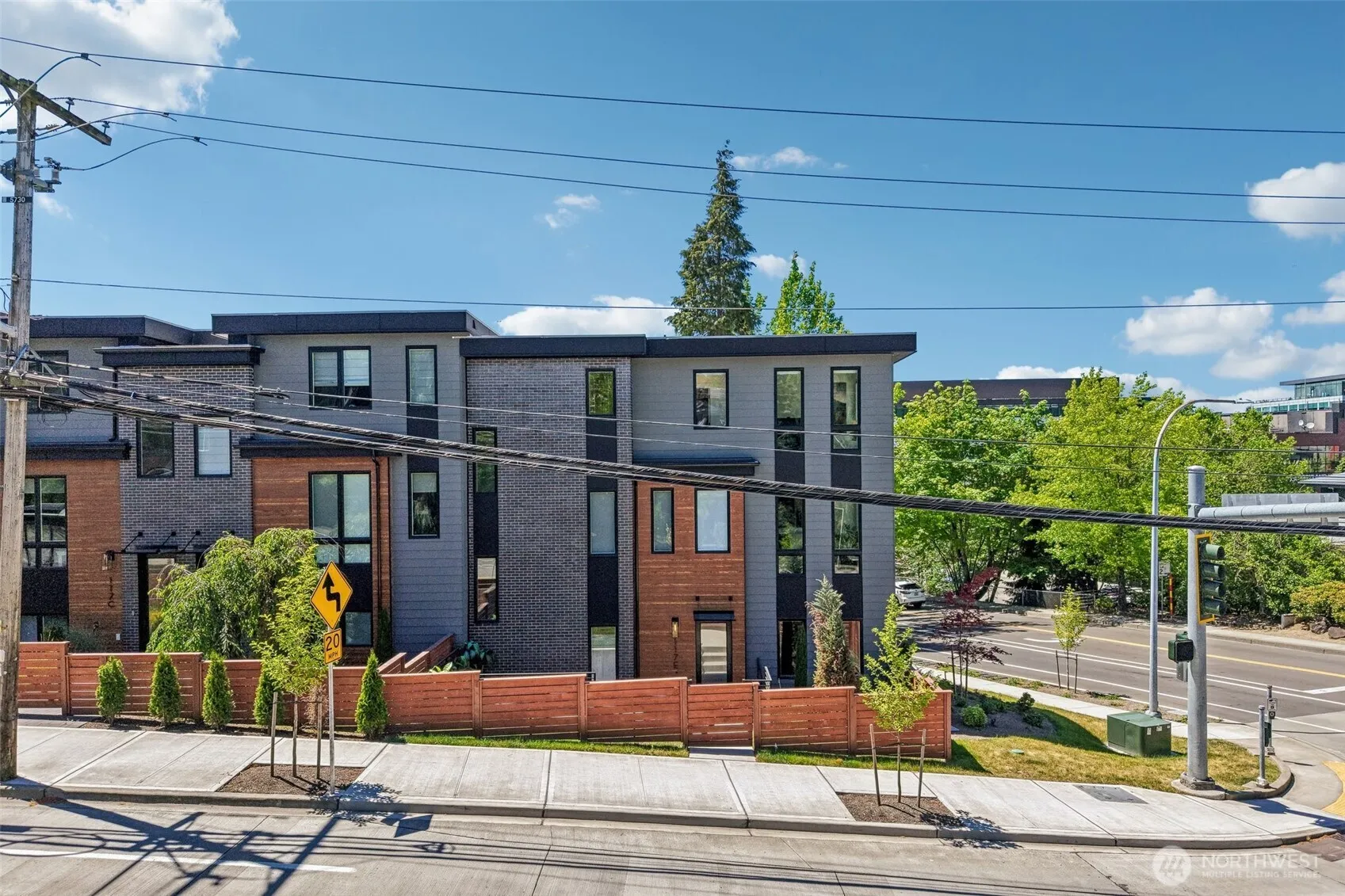 Property photo for 117 6th Street #e, Kirkland photo 2