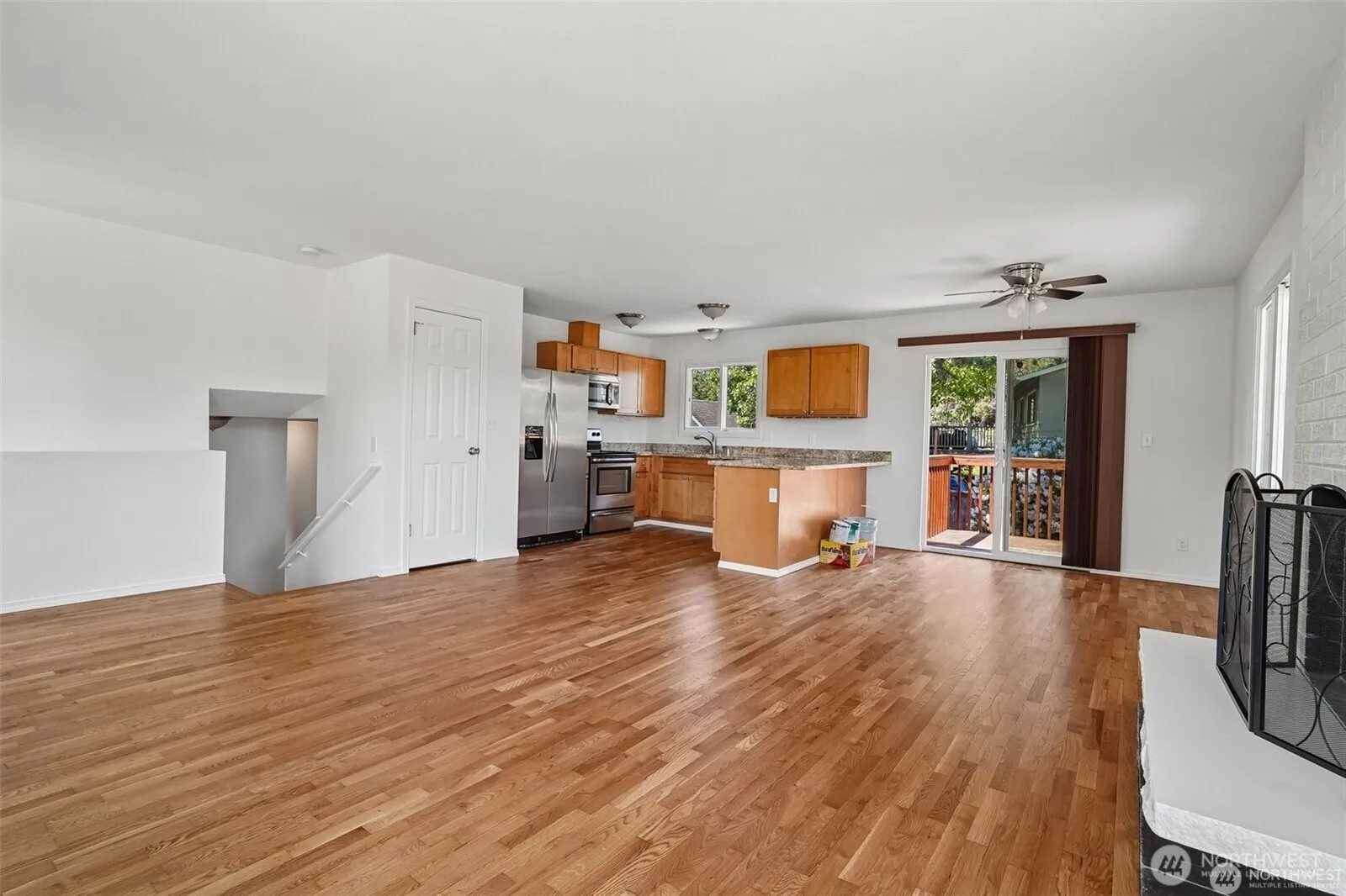Property photo for 26307 20th Avenue S, Des Moines photo 5