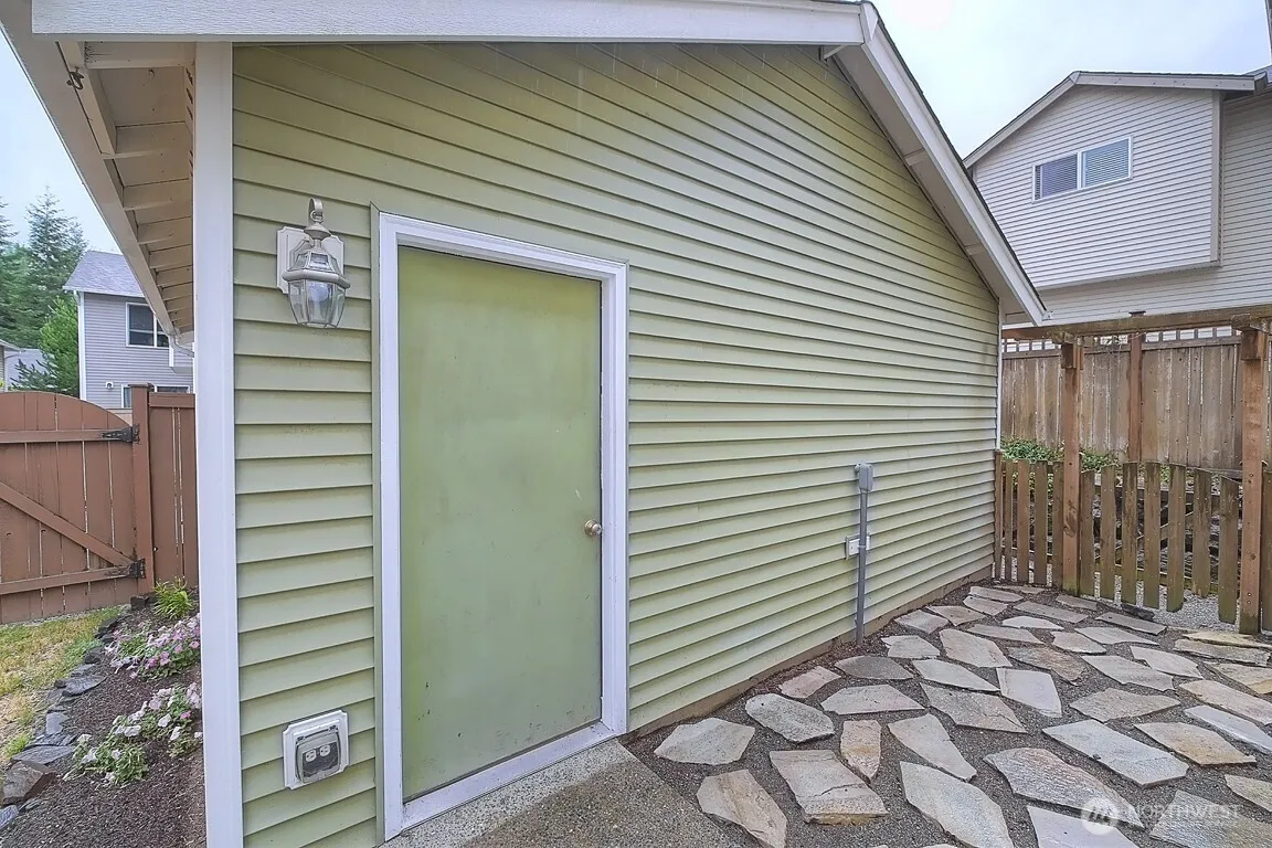 Property photo for 7617 Orchard Avenue Se, Snoqualmie photo 2