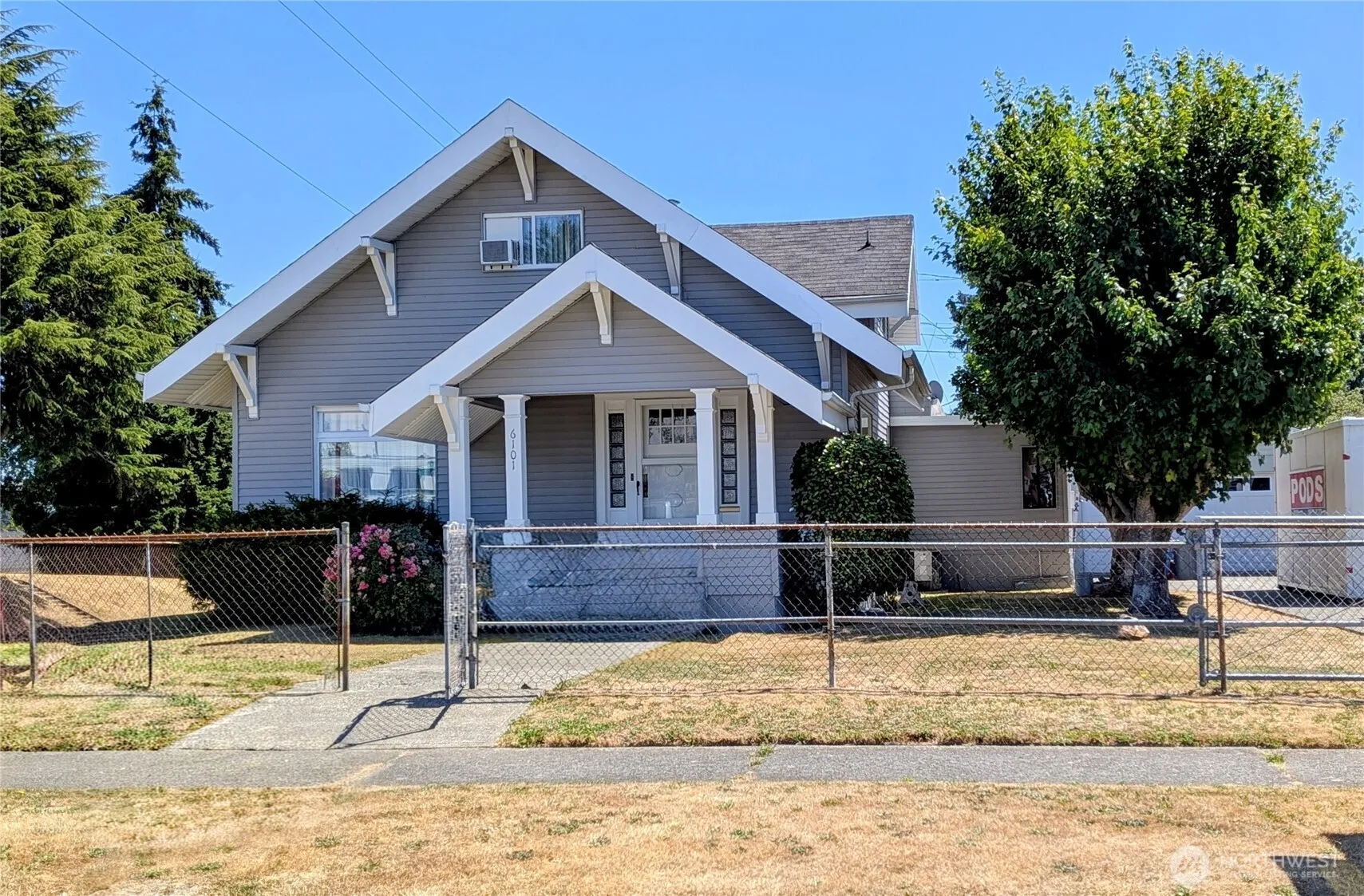 Property photo for 6101 Tacoma Avenue S, Tacoma photo 2