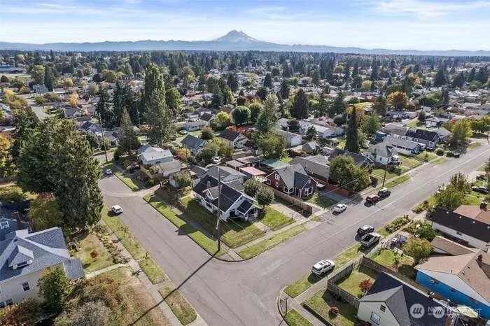 Property photo for 6101 Tacoma Avenue S, Tacoma photo 4