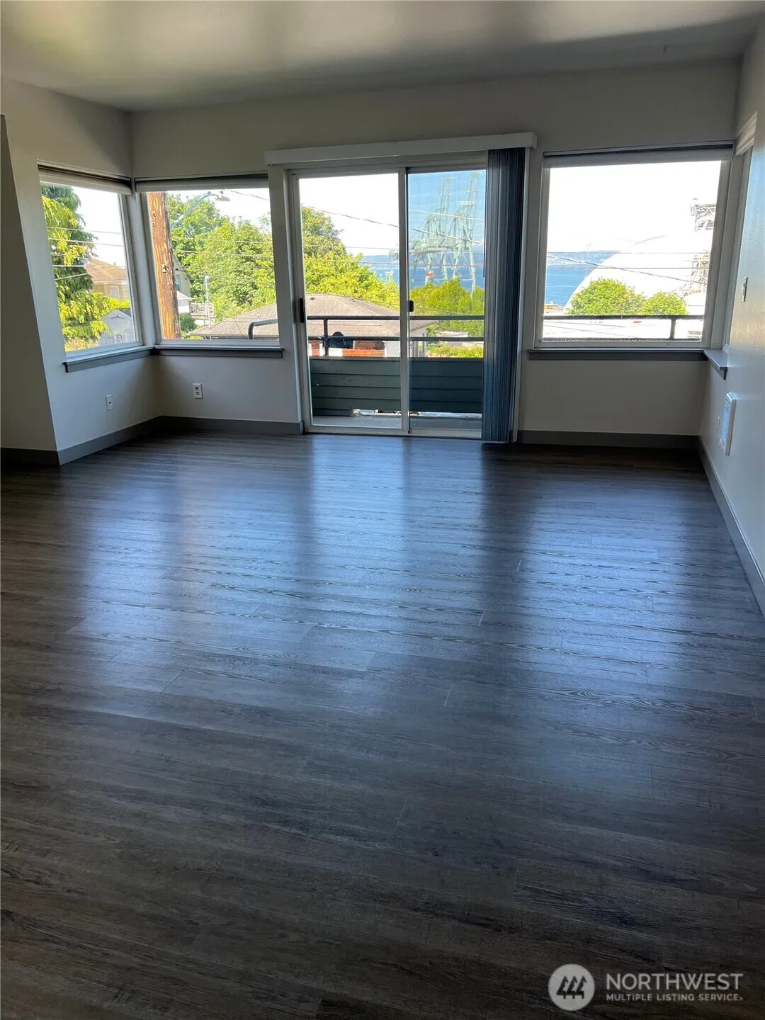 Property photo for 2921 Federal Avenue #302, Everett photo 3