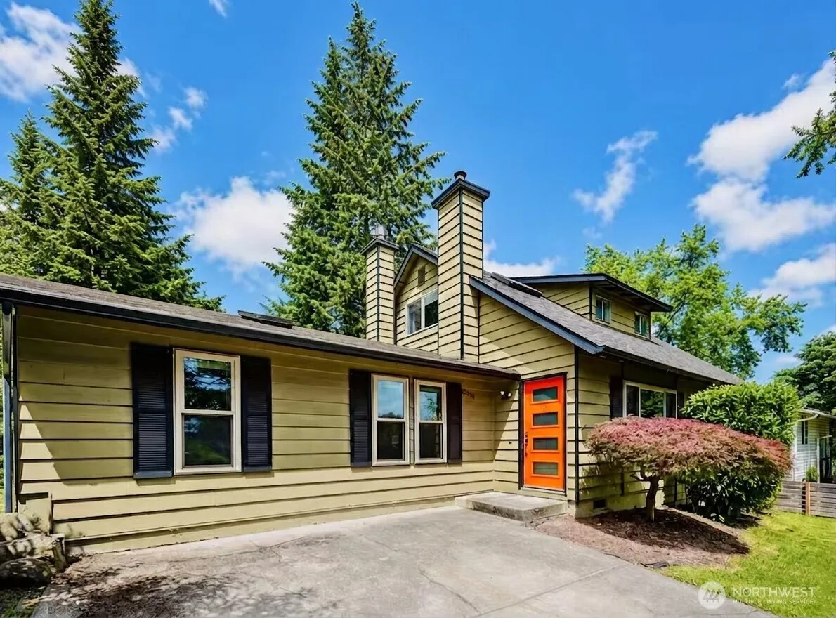 Property photo for 22014 5th Avenue W, Bothell