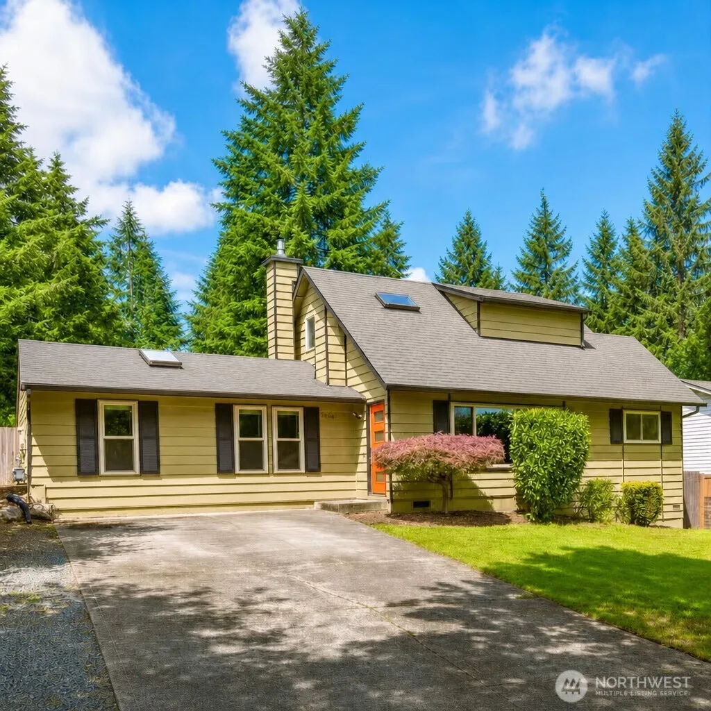 Property photo for 22014 5th Avenue W, Bothell photo 2
