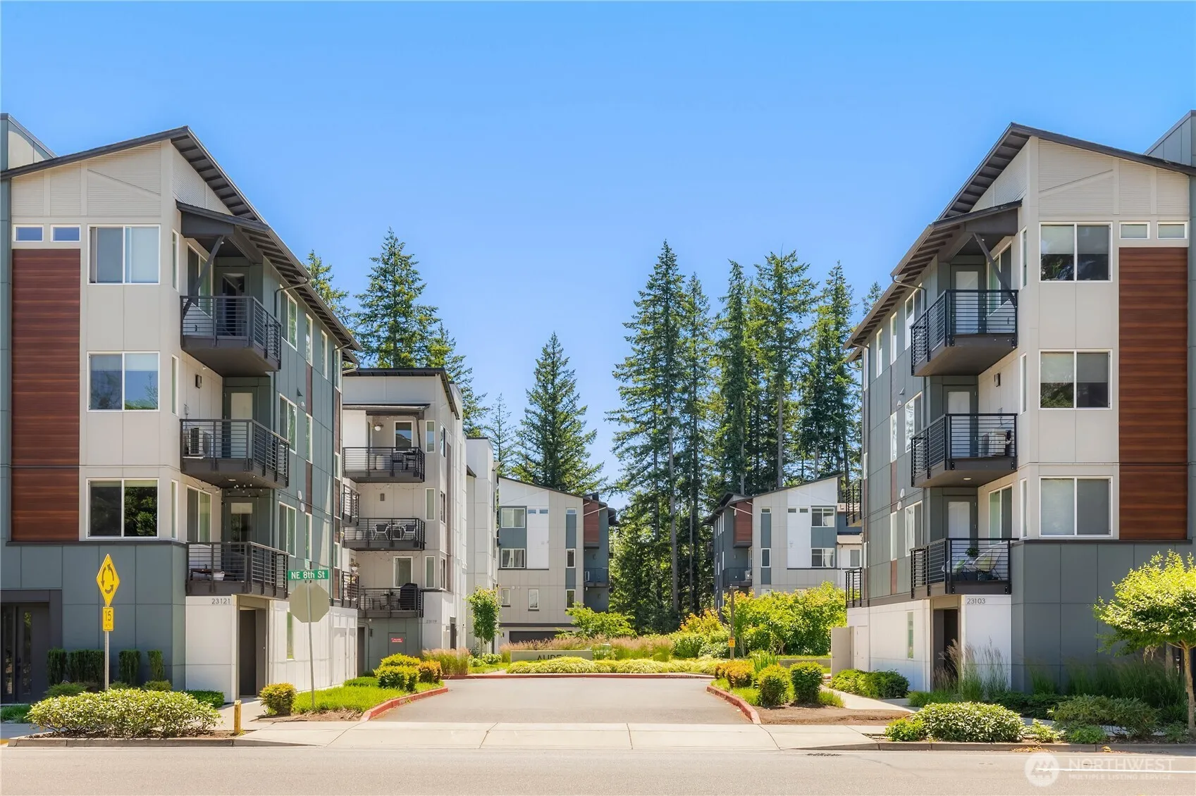 Property photo for 23119 Ne 8th Street #b103, Sammamish photo 3