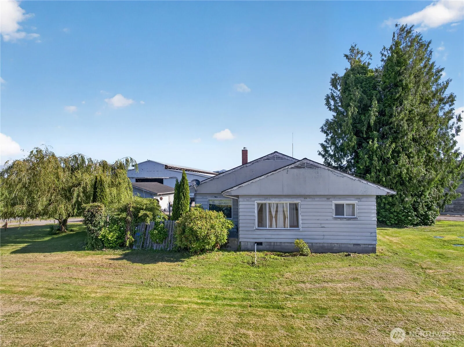 Property photo for 19933 Cook Road, Burlington photo 3