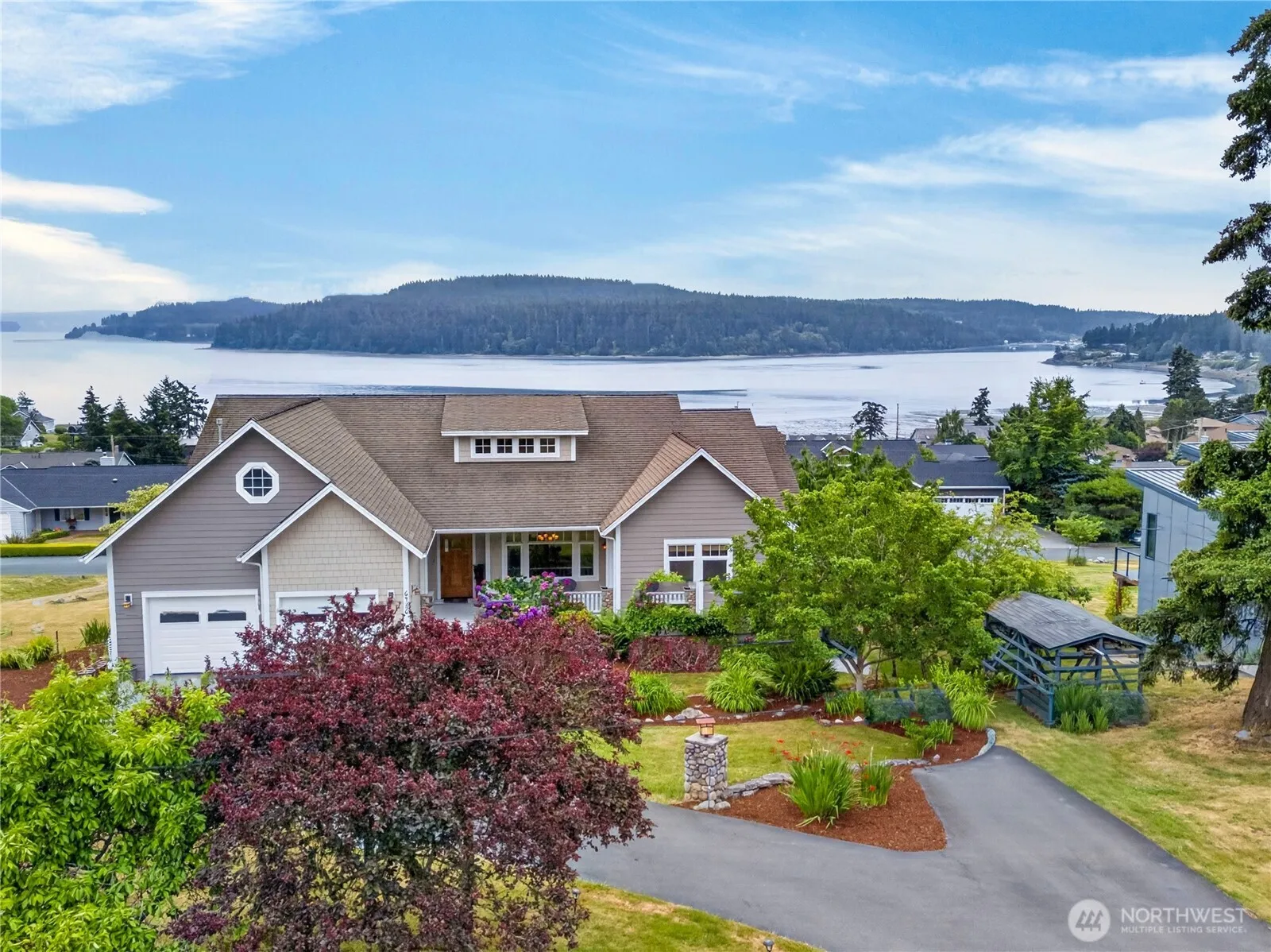 Property photo for 6426 Ivy Street, Anacortes photo 2