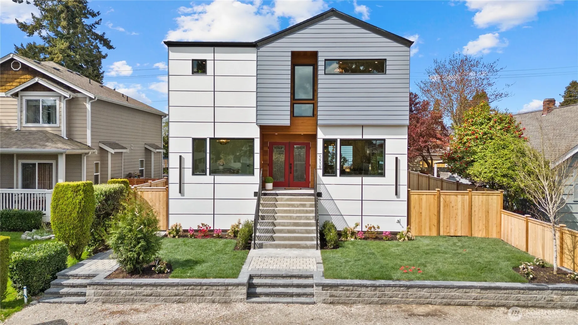 Property photo for 9535 Dayton Avenue N, Seattle photo 2