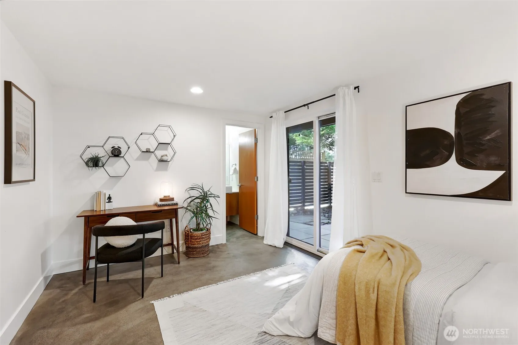 Property photo for 1508 44th Avenue Sw #a, Seattle photo 5