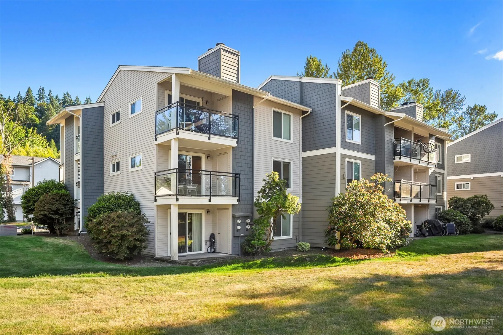 Property photo for 10822 E Riverside Drive #c203, Bothell