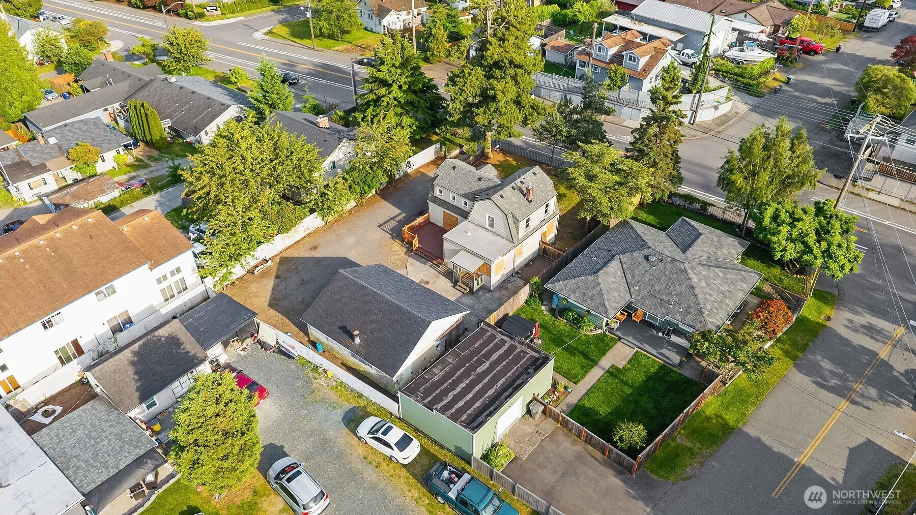 Property photo for 1215 Madison Street, Everett photo 4