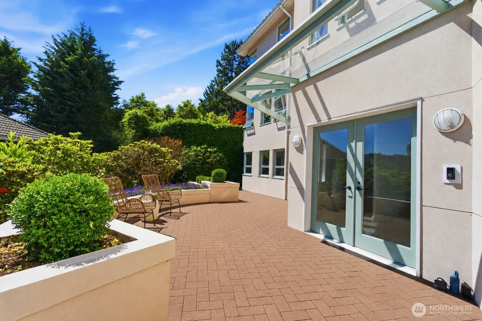 Property photo for 7432 E Mercer Wy, Mercer Island photo 4